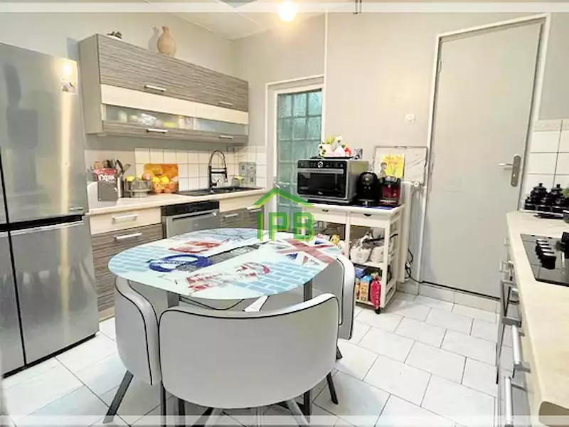Maison, 83 m²