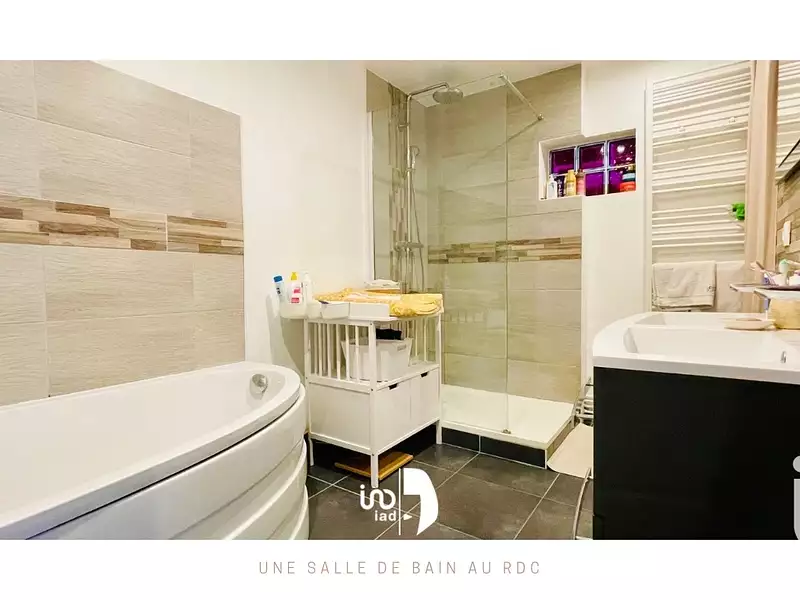 Maison, 170 m²