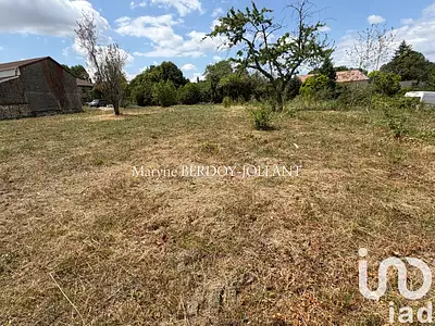 Terrain, 890 m²