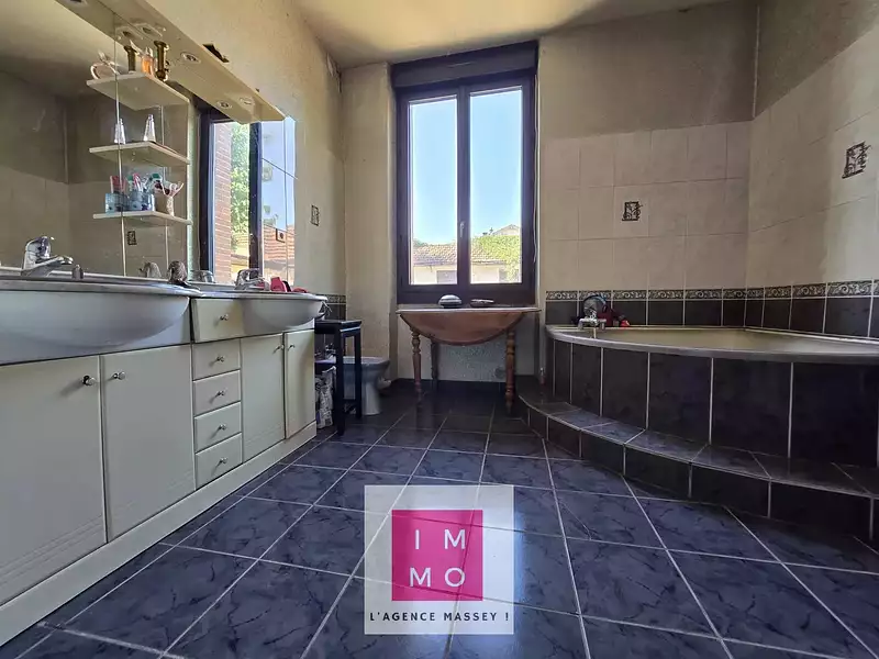 Maison, 167 m²
