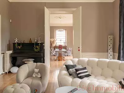 Maison, 374 m²