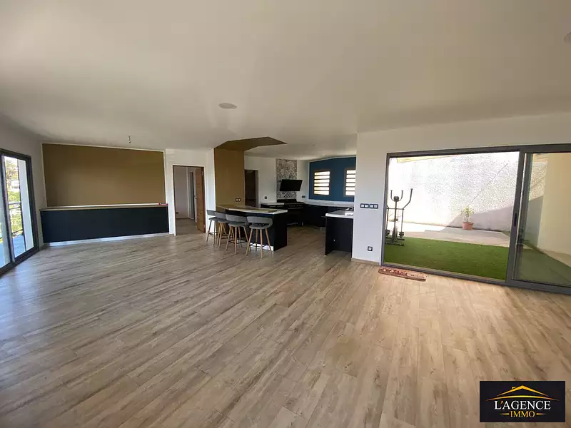 Maison, 160 m²