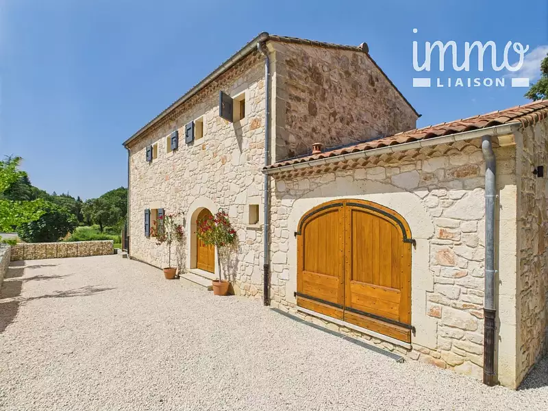 Maison, 266 m²