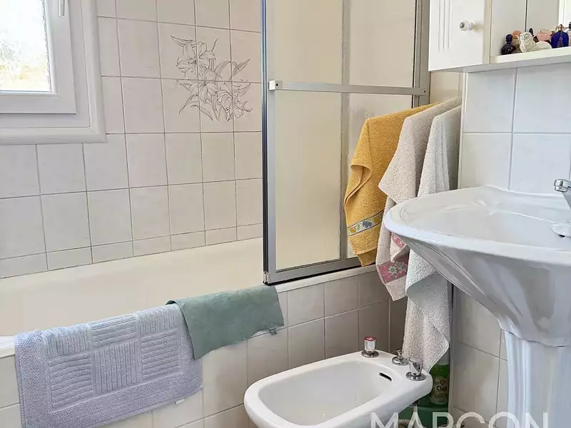 Maison, 143 m²