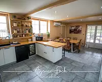 Maison, 225 m²