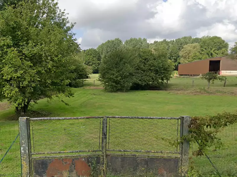 Terrain, 1 618 m²