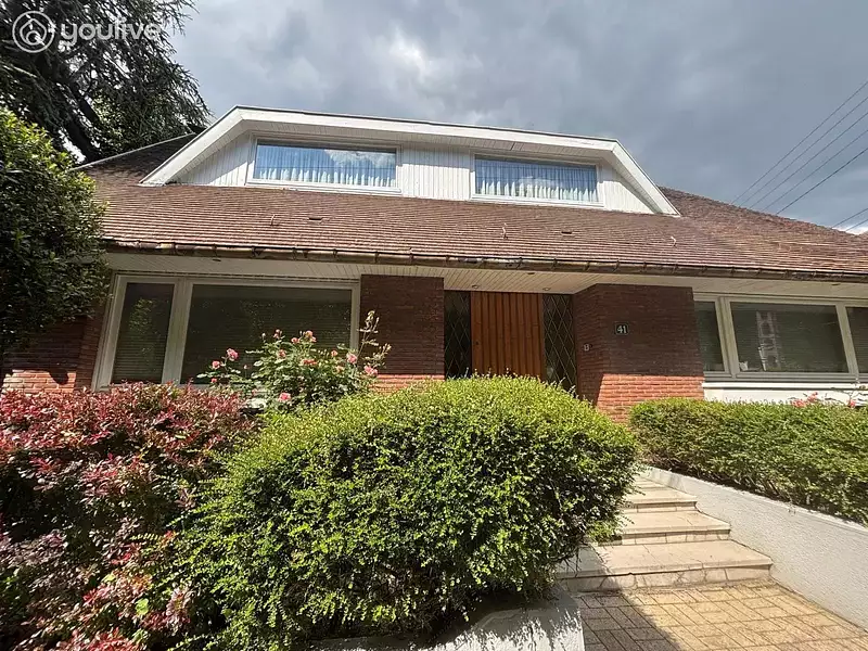 Maison, 180 m²
