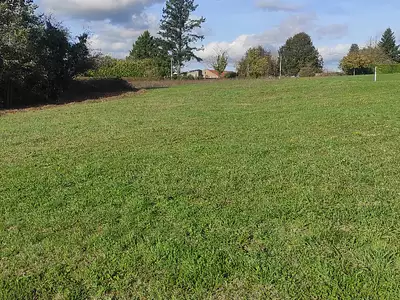 Terrain, 2 800 m²