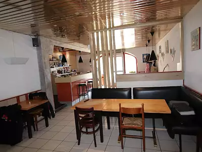 Maison, 1 300 m²