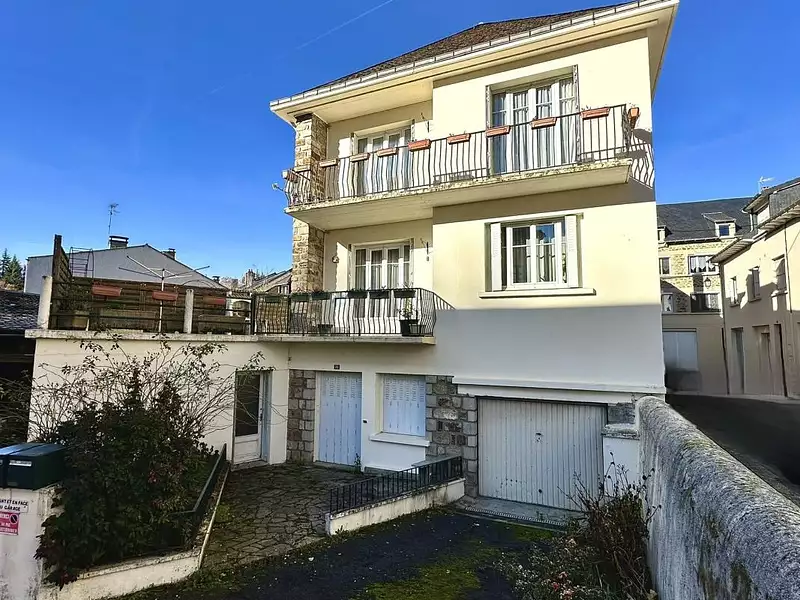 Maison, 250 m²