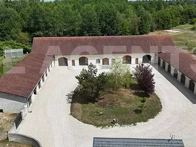 Maison, 215 m²