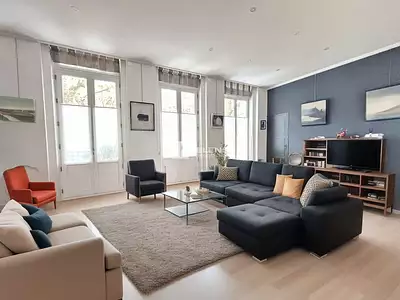 Maison, 250 m²