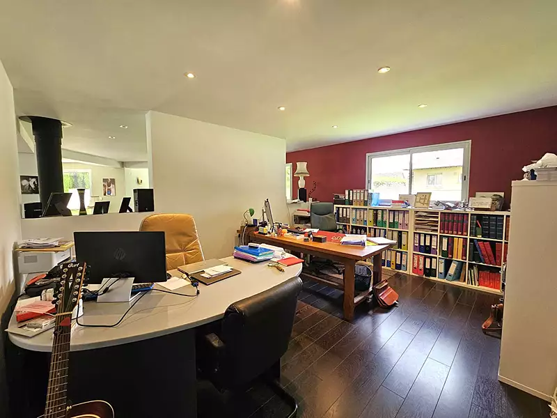 Maison, 530 m²