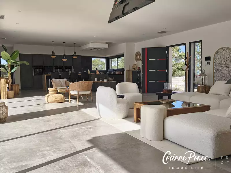 Maison, 332 m²