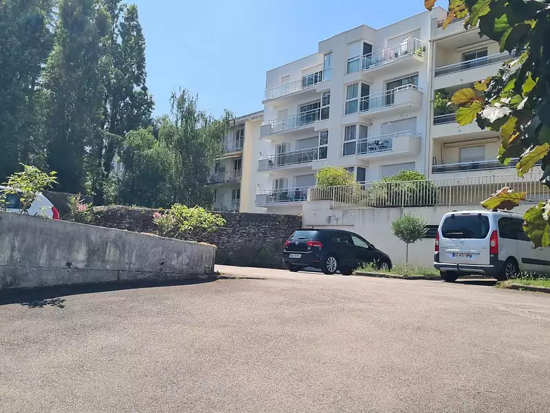 Parking, 12 m²