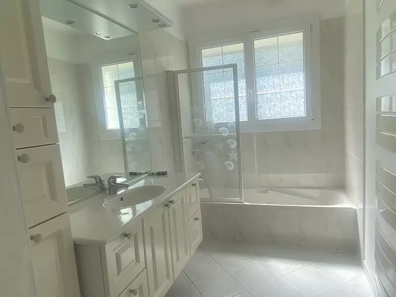 Maison, 172 m²