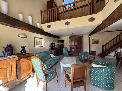 Maison, 256 m²