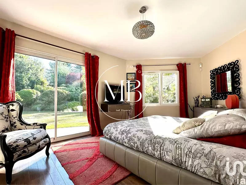 Maison, 274 m²