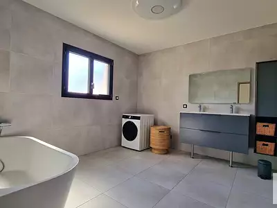 Maison, 176,18 m²