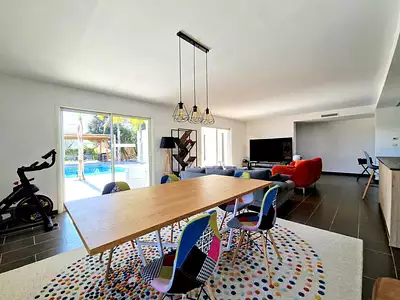 Maison, 187 m²