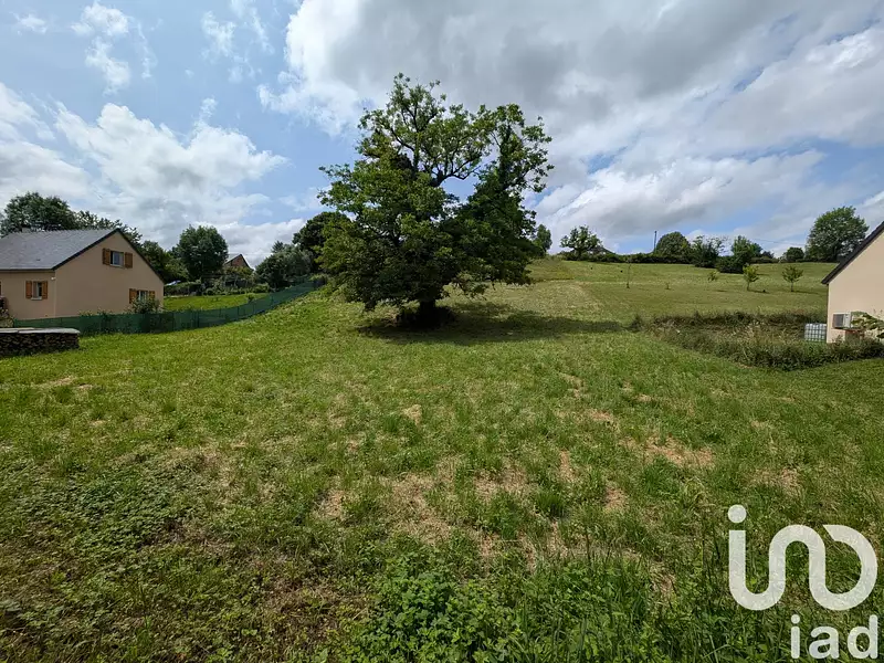 Terrain, 1 370 m²