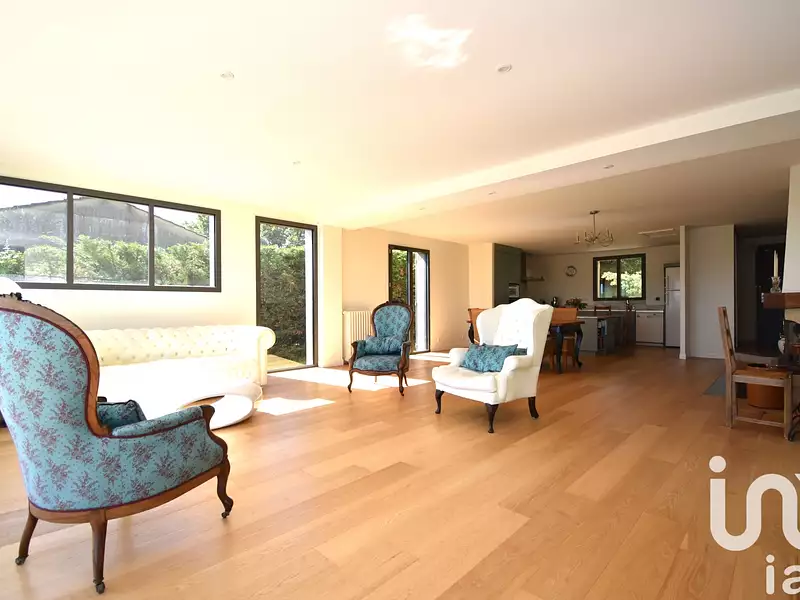 Maison, 165 m²