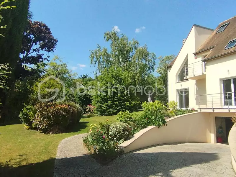 Maison, 210 m²