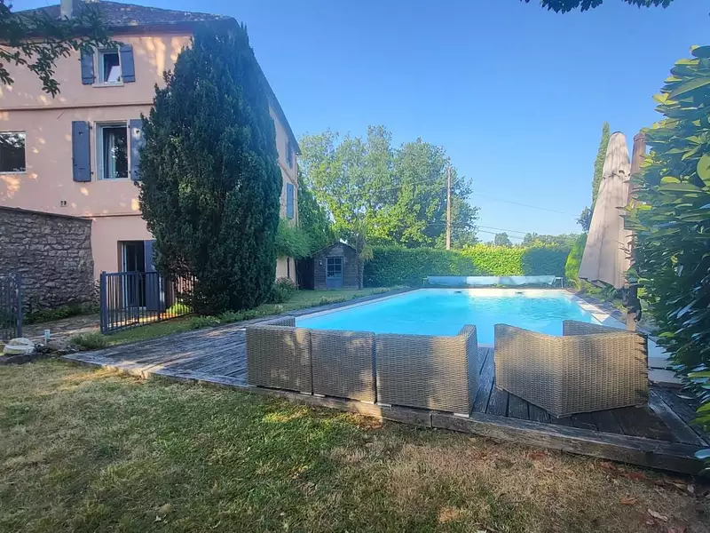 Maison, 230 m²