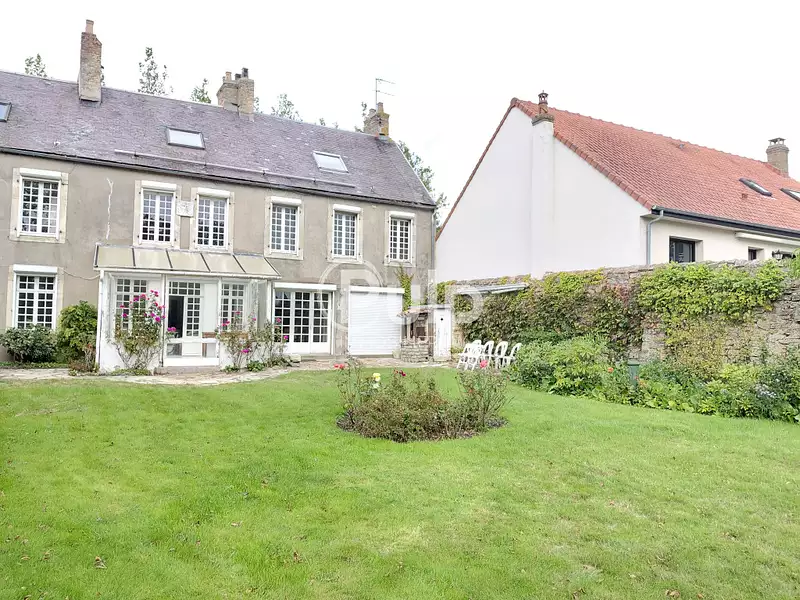 Maison, 230 m²