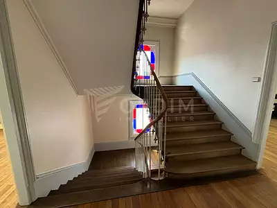 Maison, 1 142,1 m²