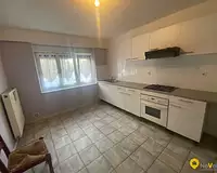 Maison, 196 m²