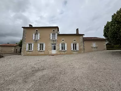 Maison, 195 m²