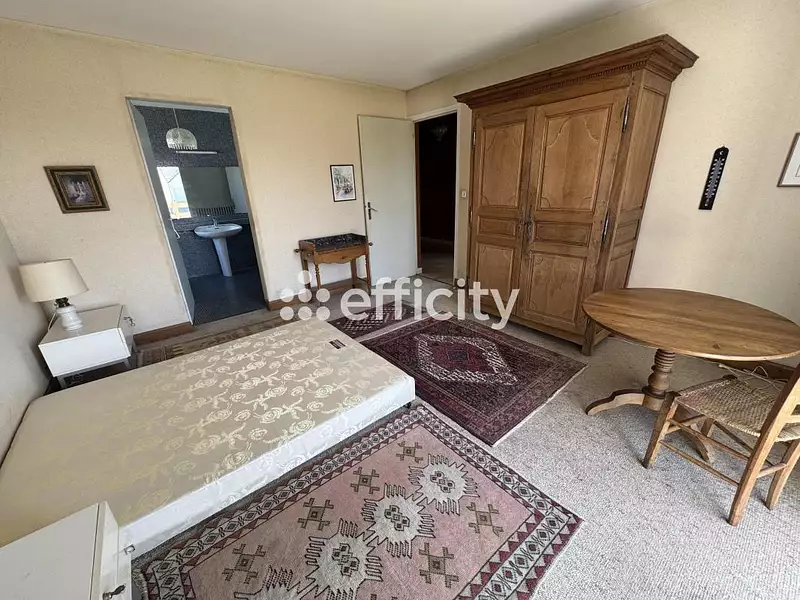Maison, 230 m²