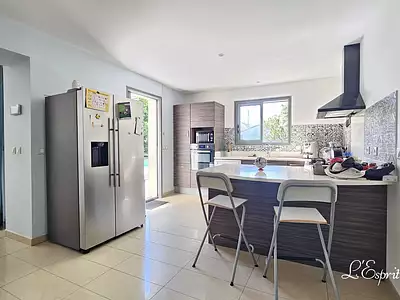Maison, 162 m²