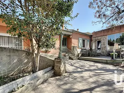 Maison, 300 m²
