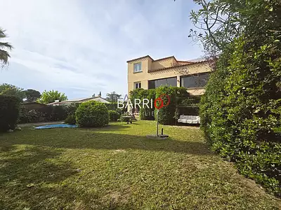 Maison, 308 m²