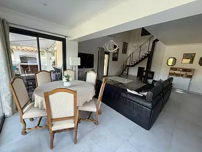 Maison, 143 m²