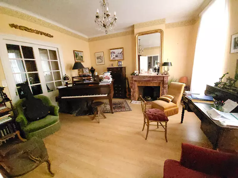 Maison, 324 m²