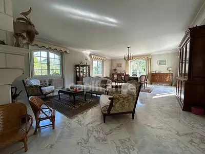 Maison, 322 m²