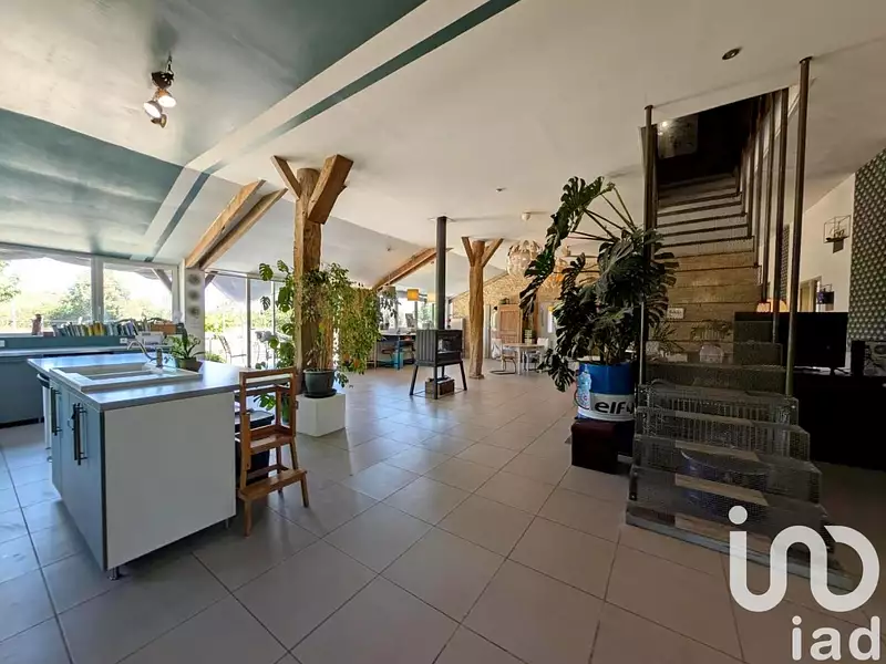 Maison, 196 m²