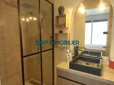 Maison, 77 m²