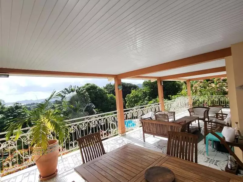 Maison, 233 m²