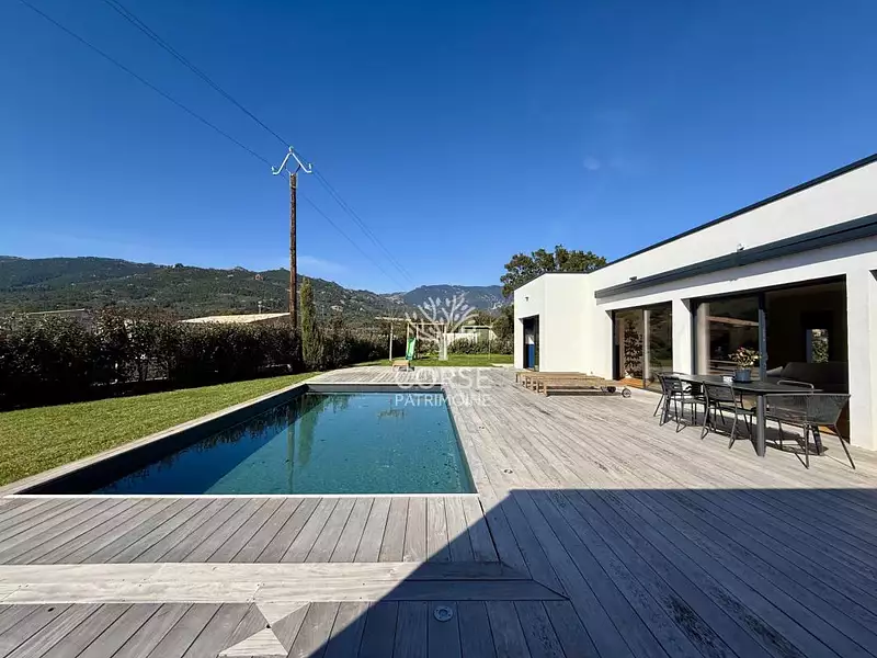 Maison, 164 m²
