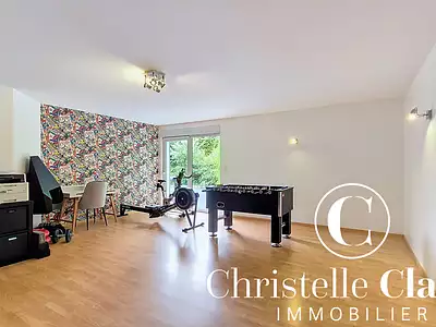 Maison, 270 m²
