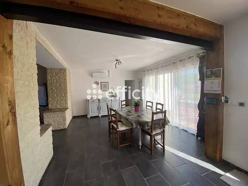 Maison, 220 m²