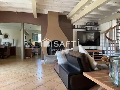 Maison, 207 m²