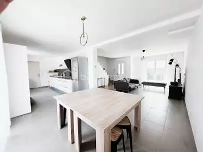 Maison, 140 m²