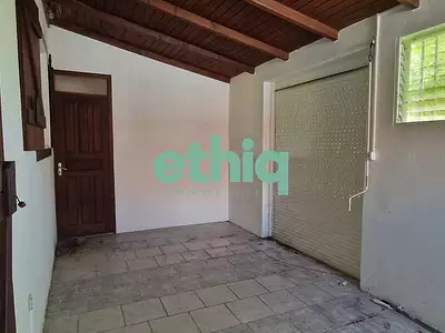 Maison, 166 m²