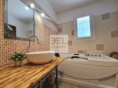 Maison, 220 m²