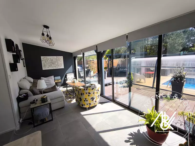 Maison, 198 m²